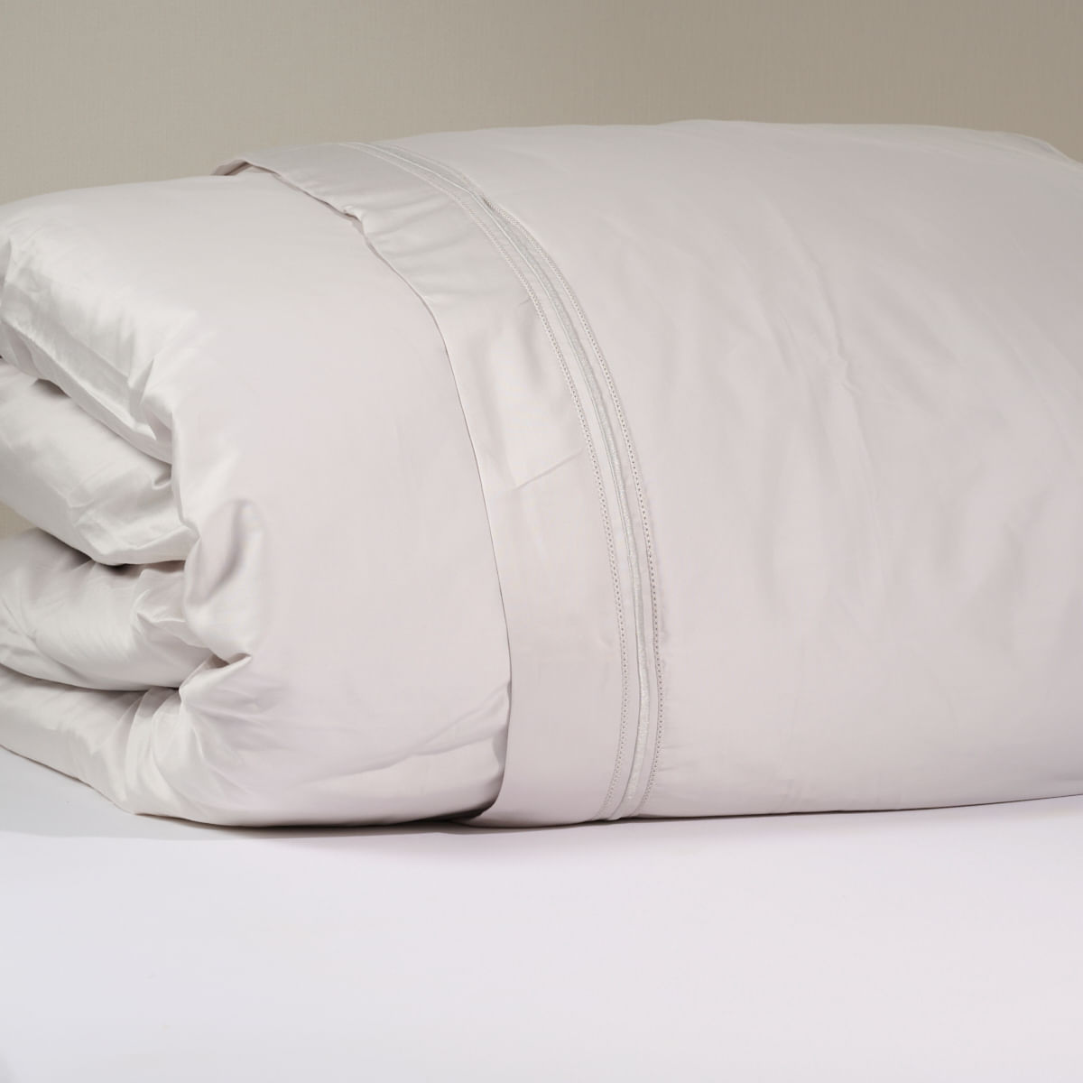 01 02 0545 Capa de Edredom Tulipa 600 fios Prata Prata 001.jpg